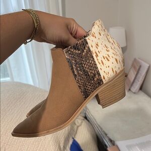 Stylish Tan and Brown Ankle Boots